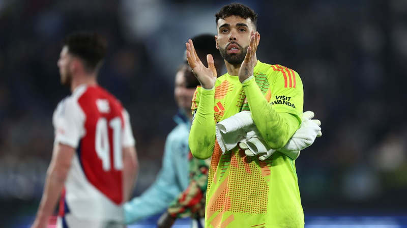 Cựu sao Man Utd chỉ trích David Raya chưa thi đấu nghiêm túc