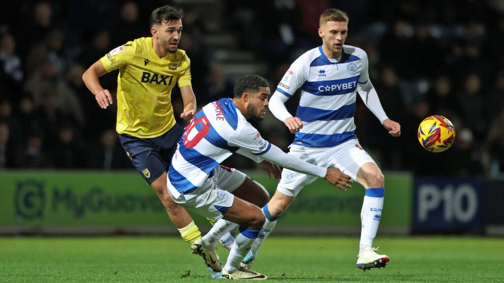 nhan-dinh-soi-keo-oxford-vs-qpr-luc-01h45-ngay-10-4-2025-1