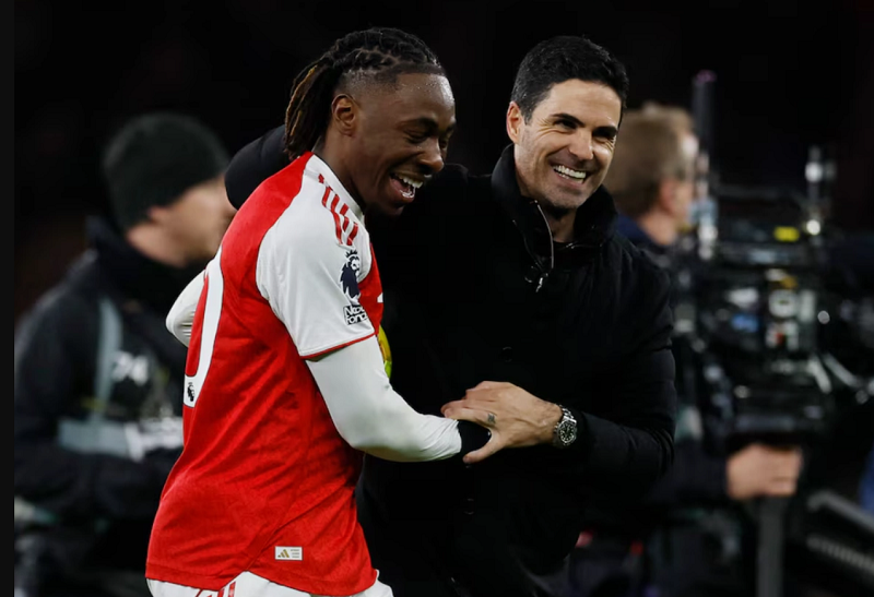 Martinelli tán dương Eze sau màn hủy diệt Tottenham