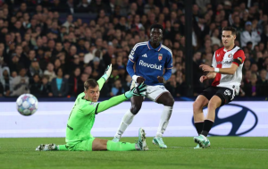Feyenoord vs Como (23:45 – 14/10) | Xem lại trận đấu
